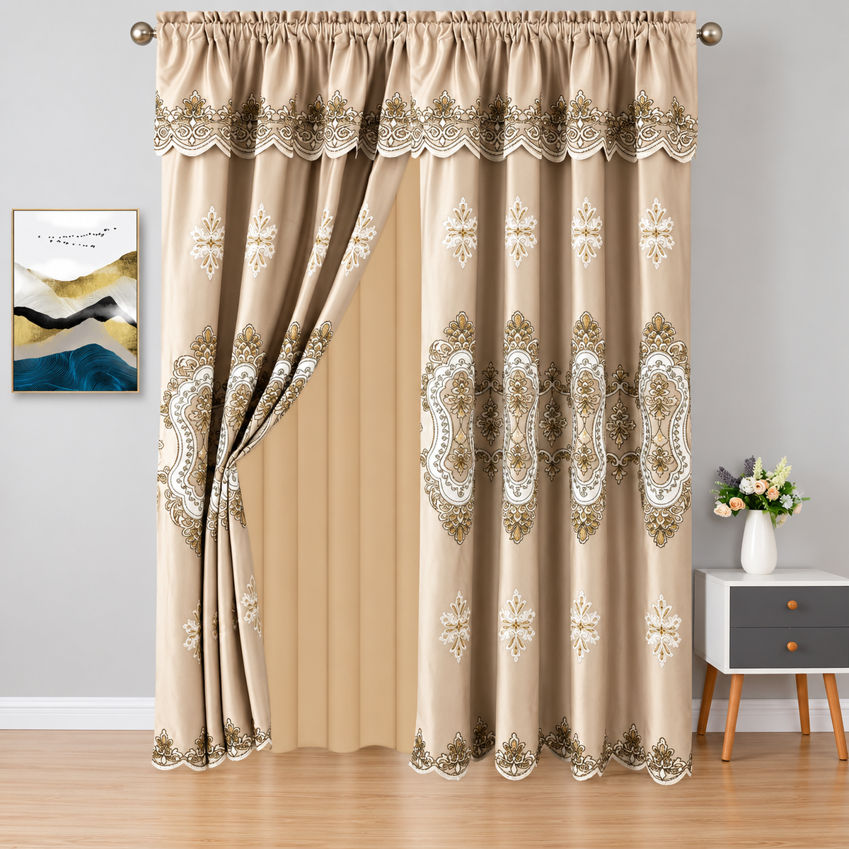 Curtain taupe