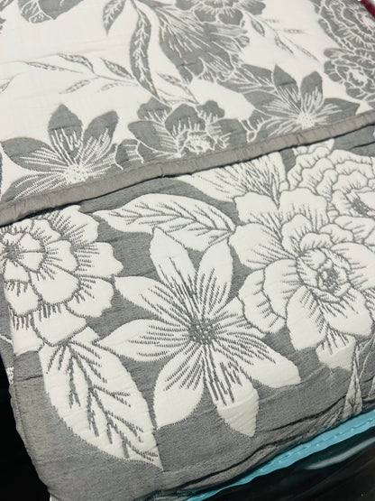 Charlotte Bed Spred Queen/ King