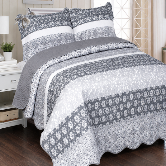 Quilt  Gray Doots Queen/ king