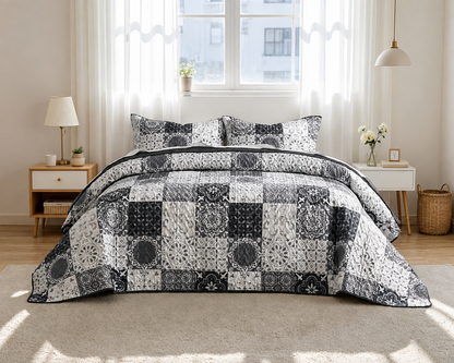 Quilt grey flowers